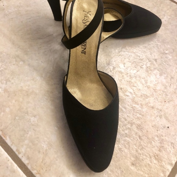 Yves San Laurent - Picture 2 of 3